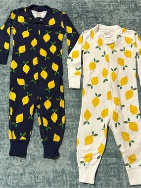 Pair of Hanna Andersson Lemon Zip Pajamas | Size 12-18 months